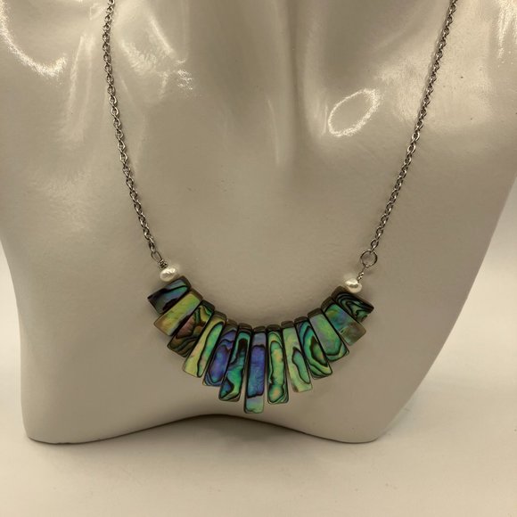NEW Abalone Paua Graduated Shell + Pearl  Necklace up to 18 inch Stainless Steel - Picture 3 of 6